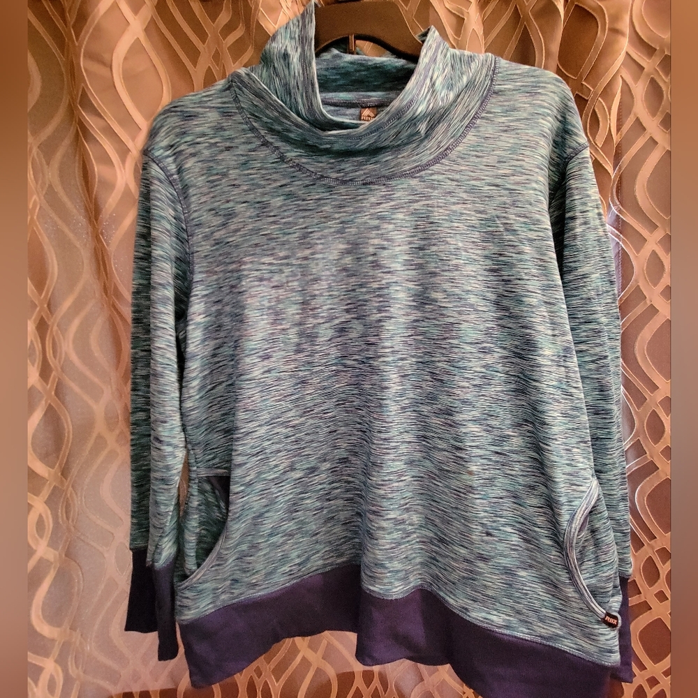 RBX Active cowl neck sweatshirt. Size XL.